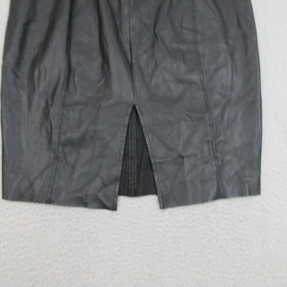 Express‎ Faux Leather Skirt Women 10 Black Chic Edgy Trendy Modern Sleek Moto